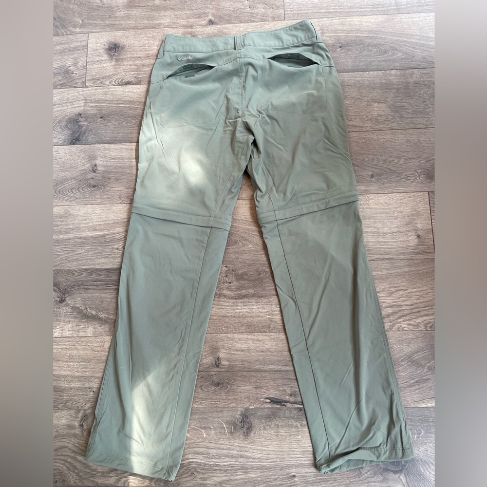 Columbia - Women’s Olive Green hiking pants